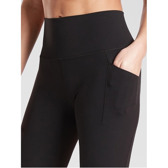 NWT Athleta Salutation Stash Pocket II Capri Black - Picture 4 of 9